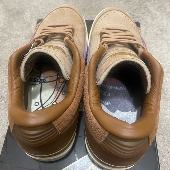 AIR JORDAN 2 RETRO LOW SP Detroit - Men’s - Picture 7 of 10